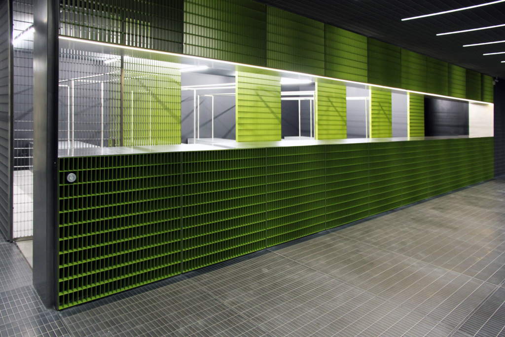 PRADA_GALLERY_01