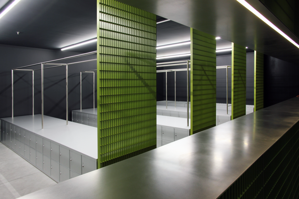 PRADA_GALLERY_03